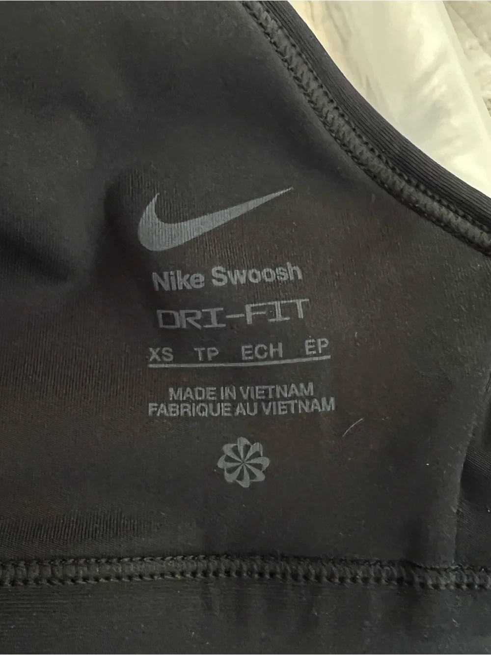 NWT Nike Women's Black Swoosh Racerback Sports Bra Size XS